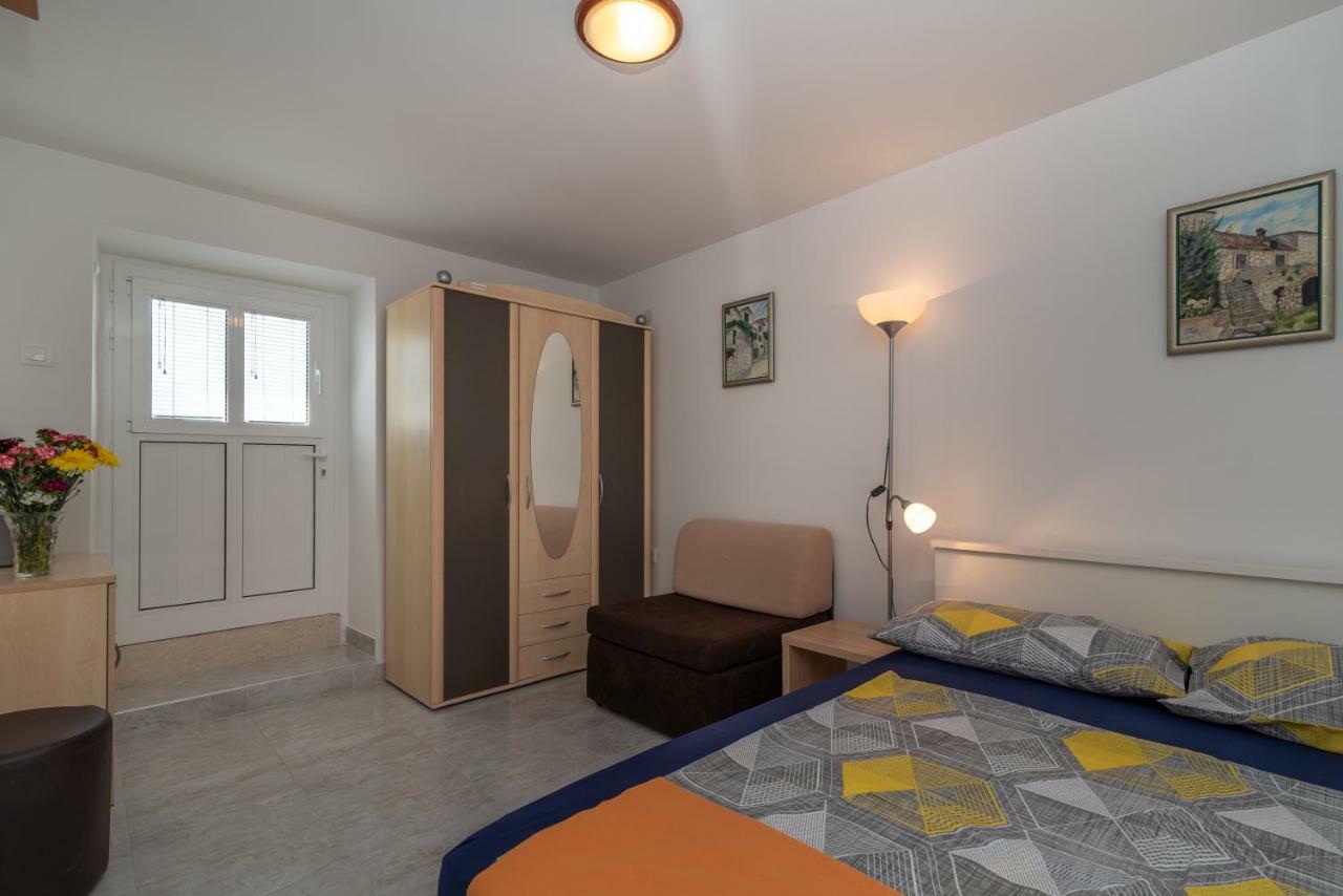 Holiday home Stone House Ernest Trogir
