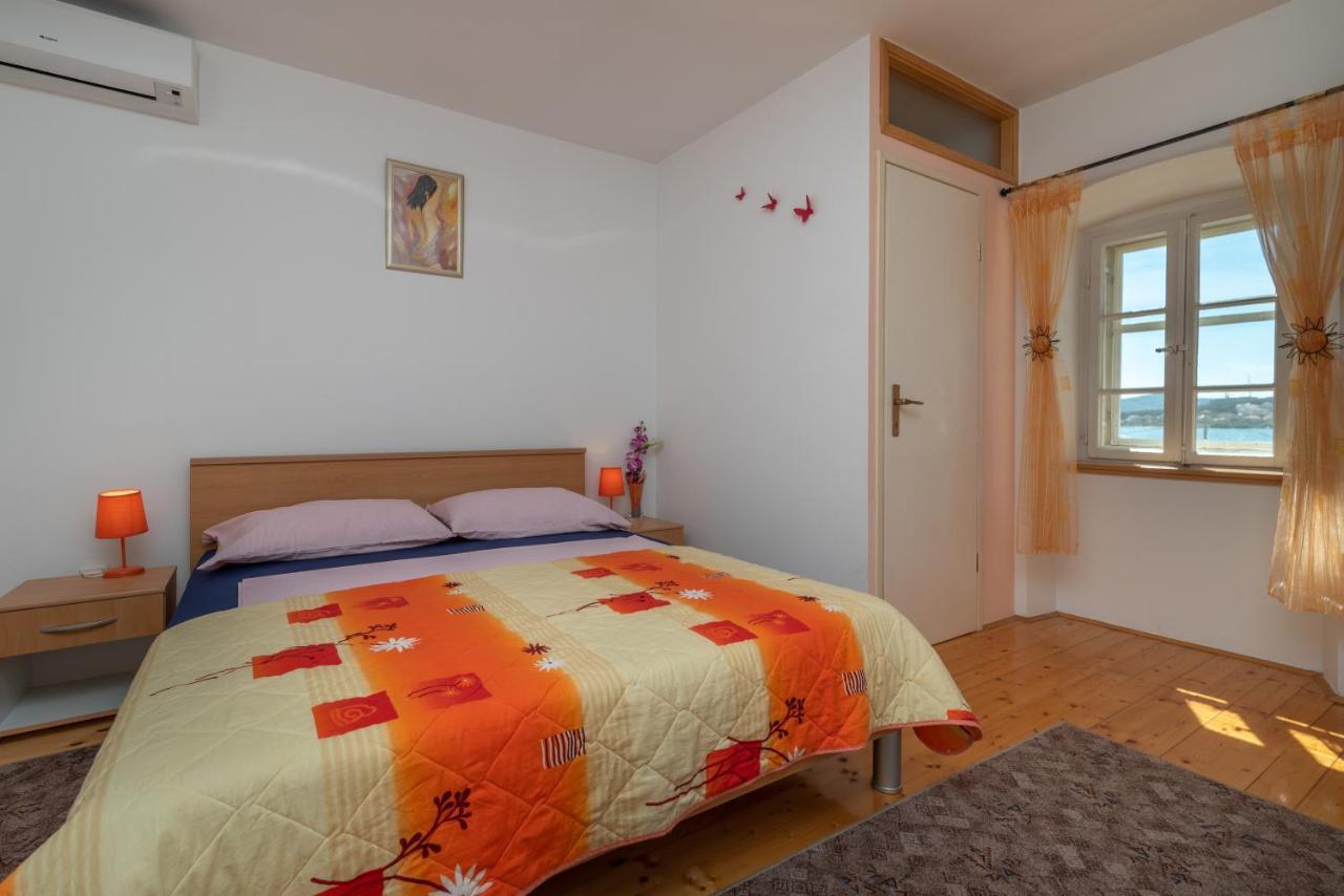 Stone House Ernest Trogir